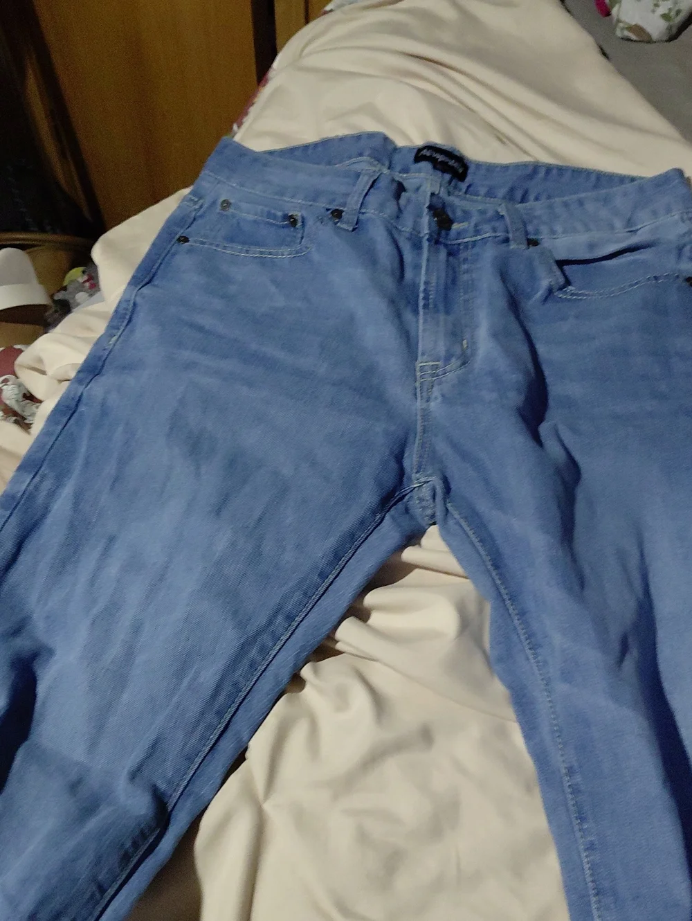 Aeropostale Men's Slim Straight Light Blue Jeans